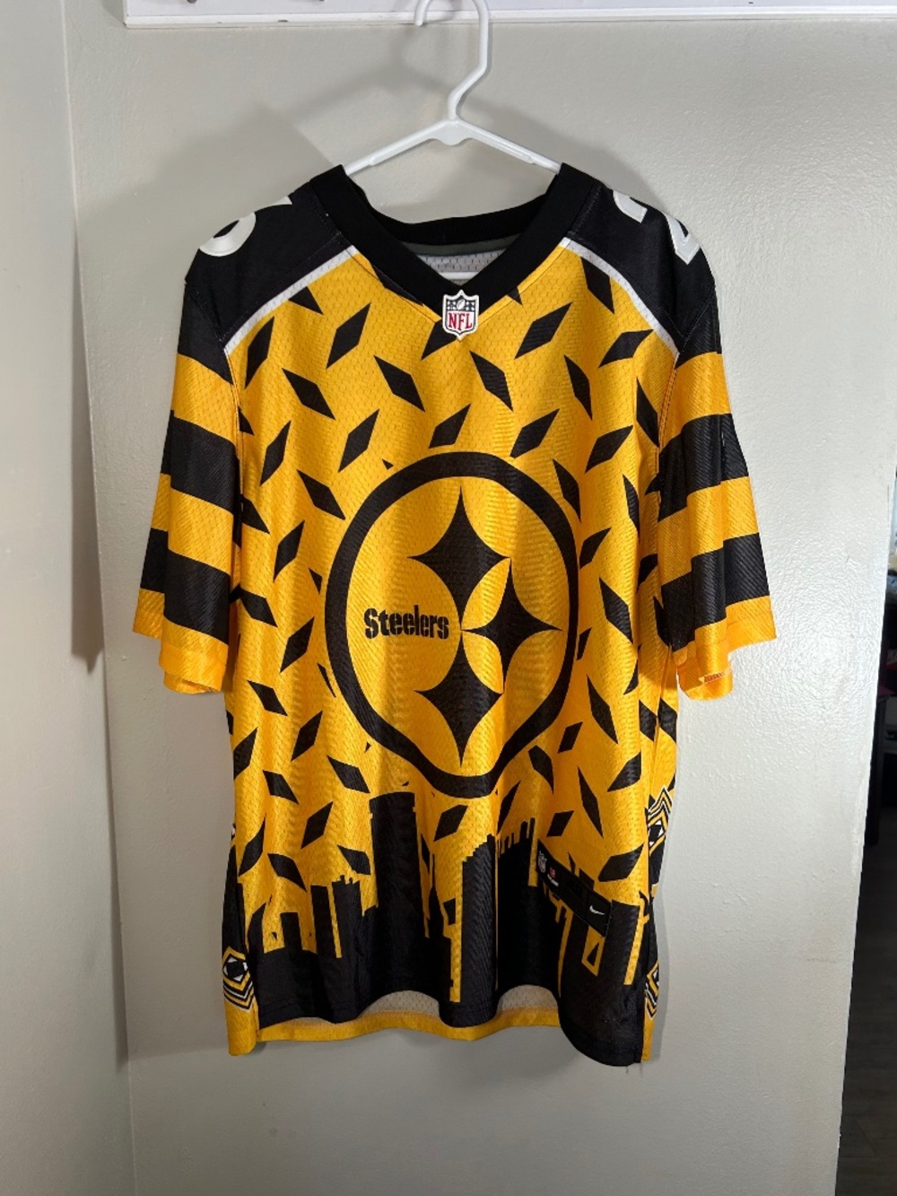 Pittsburgh Steelers Nike Jersey Bell #26 Men Sz 48 City Skyline Black Gold